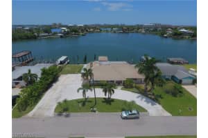 138 Tahiti Cir, Naples, FL 34113, Sold 09/07/22