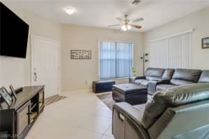 319 Stanhope Cir, Naples, FL 34104, Sold 11/07/22
