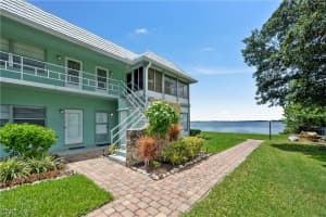 3225 E Riverside Dr, Fort Myers, FL 33916, Sold 09/16/22
