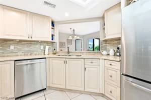 637 Beachwalk Cir, Naples, FL 34108, Sold 02/23/23