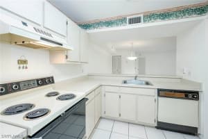 14880 Summerlin Woods Dr UNIT 10, Fort Myers, FL 33919, Sold 11/07/22
