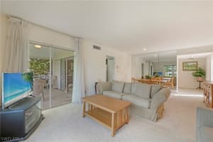 203 Bobolink Way, Naples, FL 34105, Sold 10/14/22