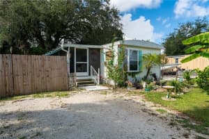 233 Sacramento St, North Fort Myers, FL 33903, Sold 10/24/22