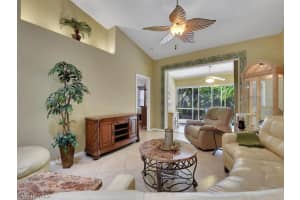 5453 Whitten Dr, Naples, FL 34104, Sold 12/09/22