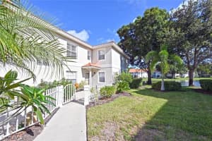 2426 Orchid Bay Dr, Naples, FL 34109, Sold 12/19/22