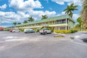 200 Valley Stream Dr, Naples, FL 34113, Sold 11/01/22