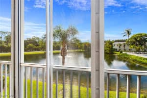 3250 Cypress Glen Way, Naples, FL 34109, Sold 01/17/23