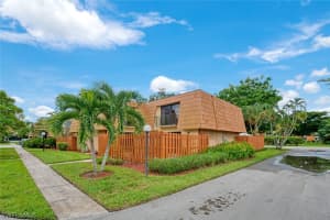 1721 Park Meadows Dr #4, Fort Myers, FL 33907, Sold 01/23/23