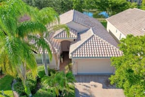 9568 Lismore Ln, Estero, FL 33928, Sold 08/03/23