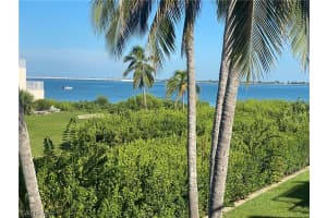200 Periwinkle Way, Sanibel, FL 33957 - MLS#222067328