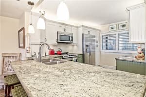 200 Periwinkle Way, Sanibel, FL 33957 - MLS#222067328