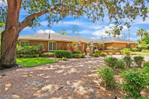 1050 Oriole Cir, Naples, FL 34105, Sold 10/26/22