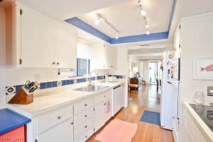 521 Lake Louise Ct, Naples, FL 34110, Sold 06/01/23