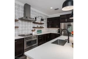 3912 Sapphire Wy, Naples, FL 34114, Sold 01/31/23