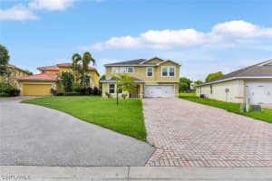 10404 Canal Brook Ln, Lehigh Acres, FL 33936, Sold 11/30/22