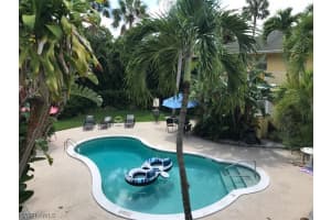 4290 Gulfstream Dr APT 19, Naples, FL 34112, Sold 10/10/22