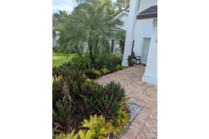 2064 Piccadilly Circus, Naples, FL 34112, Sold 10/24/22