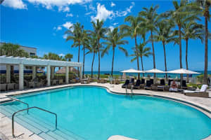 285 Grande Way, Naples, FL 34110, Sold 04/07/23