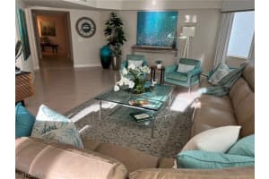 2728 Tiburon Blvd E, Naples, FL 34109, Sold 01/18/23