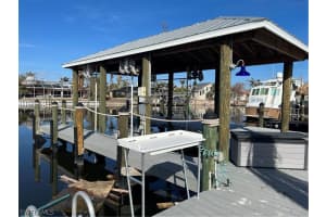 5195 Williams Dr, Fort Myers Beach, FL 33931, Sold 03/28/23