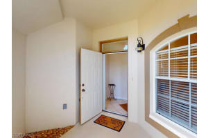 242 Newport Dr, Naples, FL 34114, Sold 11/04/22