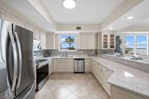 2797 First St APT 201, Fort Myers, FL 33916, Sold 12/19/22