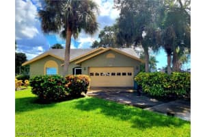 10221 Regent Cir, Naples, FL 34109, Sold 11/04/22