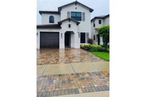 MLS# 222073107, Naples, Florida 34104