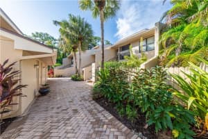 110 Foxtail Ct, Naples, FL 34104, Sold 01/03/23