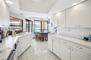 2352 Pinewoods Cir, Naples, FL 34105, Sold 11/15/22