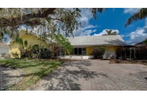 1387 Marlin Dr, Naples, FL 34102, Sold 10/28/22
