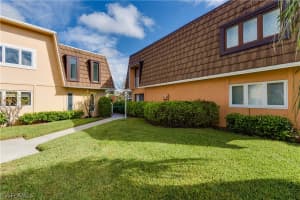 425 Meadowlark Ln, Naples, FL 34105, Sold 12/21/22