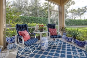 Units 1-4, 8511 Oakshade Cir, Fort Myers, FL 33919, Sold 12/28/22