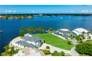 1640 Dolphin Ct, Naples, FL 34102, Sold 12/12/22