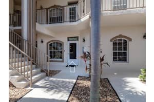 242 Newport Dr, Naples, FL 34114, Sold 12/28/22