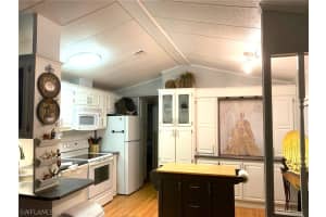 476 Cheetah Dr, Naples, FL 34114, Sold 11/22/22