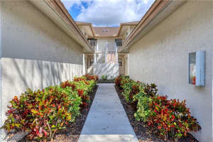 525 Lake Louise Cir, Naples, FL 34110, Sold 12/06/22