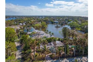 336 Galleon Dr, Naples, FL 34102, Sold 12/30/22