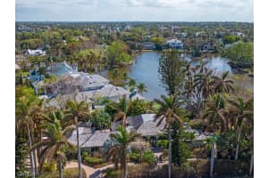 336 Galleon Dr, Naples, FL 34102, Sold 12/30/22