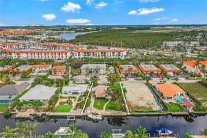 1566 Curlew Ave, Naples, FL 34102, Sold 12/01/22