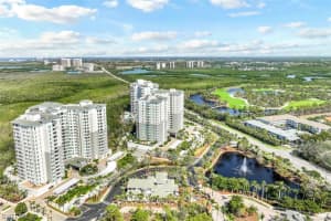 285 Grande Way, Naples, FL 34110, Sold 05/11/23