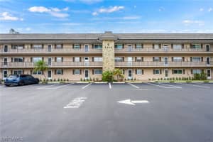 5467 Rattlesnake Hammock Rd, Naples, FL 34113, Sold 11/23/22