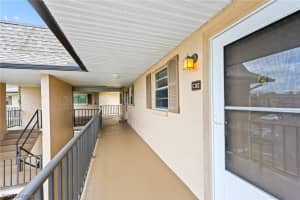 5467 Rattlesnake Hammock Rd, Naples, FL 34113, Sold 11/23/22