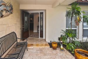 4850 Sherry Ln, Fort Myers, FL 33908, Sold 12/01/22