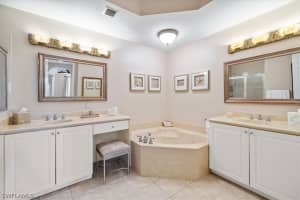 1315 Mariposa Cir, Naples, FL 34105, Sold 01/13/23