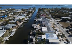 125 Albatross St, Fort Myers Beach, FL 33931, Sold 01/06/23