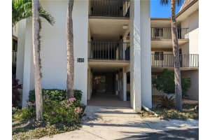 545 Lake Louise Cir, Naples, FL 34110, Sold 12/22/22