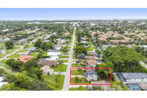 33 7th St, Bonita Springs, FL 34134, Sold 01/24/23