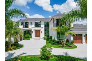 349 Colony Drive, Naples, FL 34108 - MLS#222079366