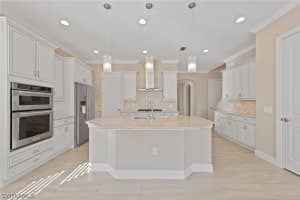 1956 Mustique St, Naples, FL 34120, Sold 01/19/23
